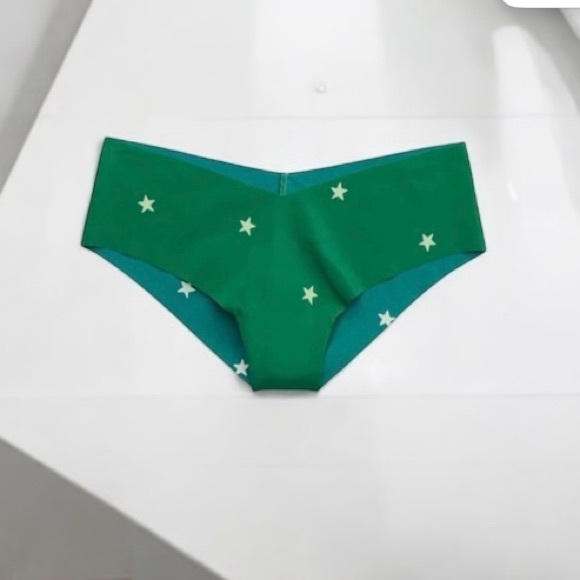 FREE 🆕Weightless Seamless Panties - Picture 3 of 14